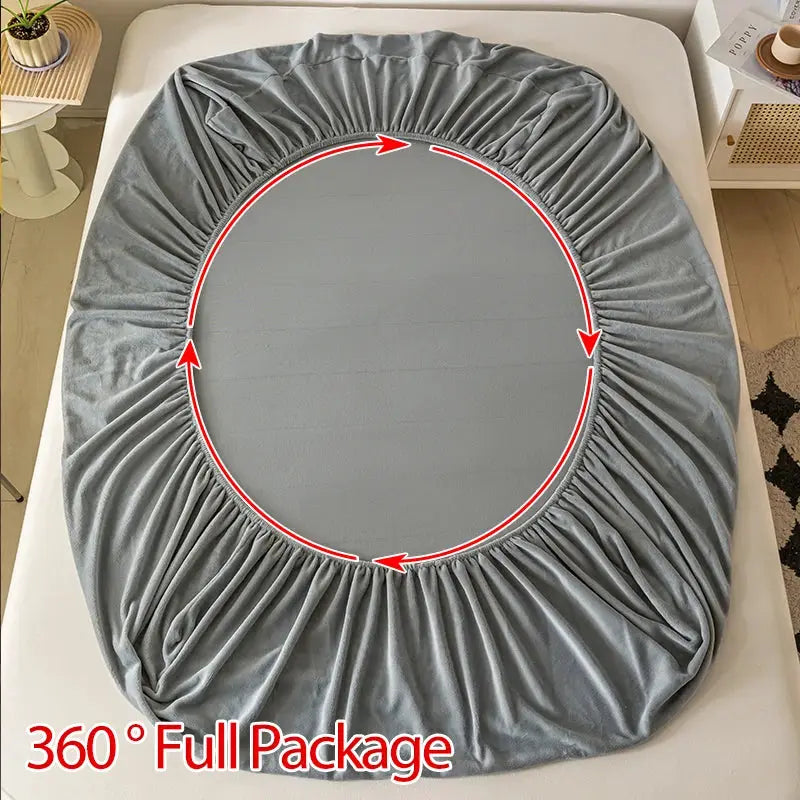 Velvet thermal mattress cover by Simples Market; gray circular fitted sheet with 360° elastic edge (120x200).