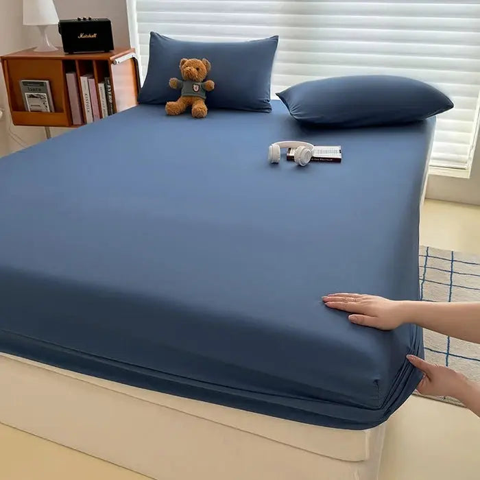 Washed blue fitted sheet with elastic bands; Simples Market non-slip mattress cover for 90x200–180 beds, with teddy