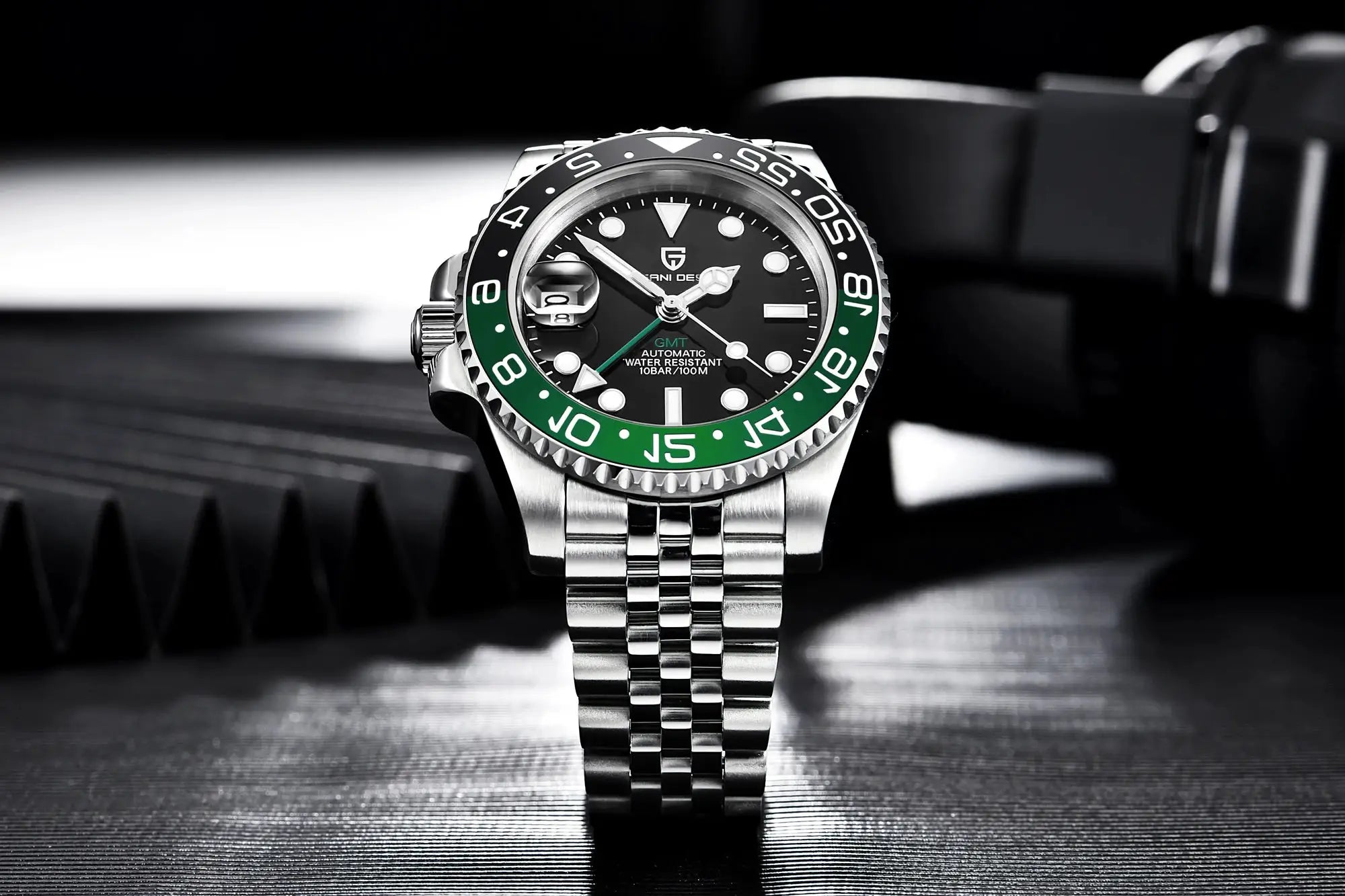 PAGANI DESIGN V3 GMT wristwatch; black dial, green bezel, stainless steel bracelet