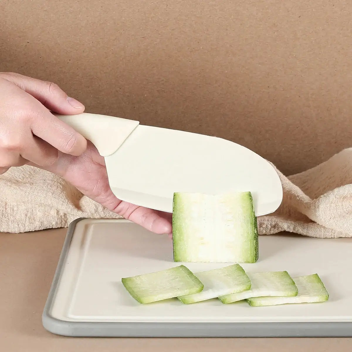 Stainless Steel Kitchen Knife And Scissors Five Piece Set Including Fruit Knife Slicing Knife Melon Peeler Knife Holder