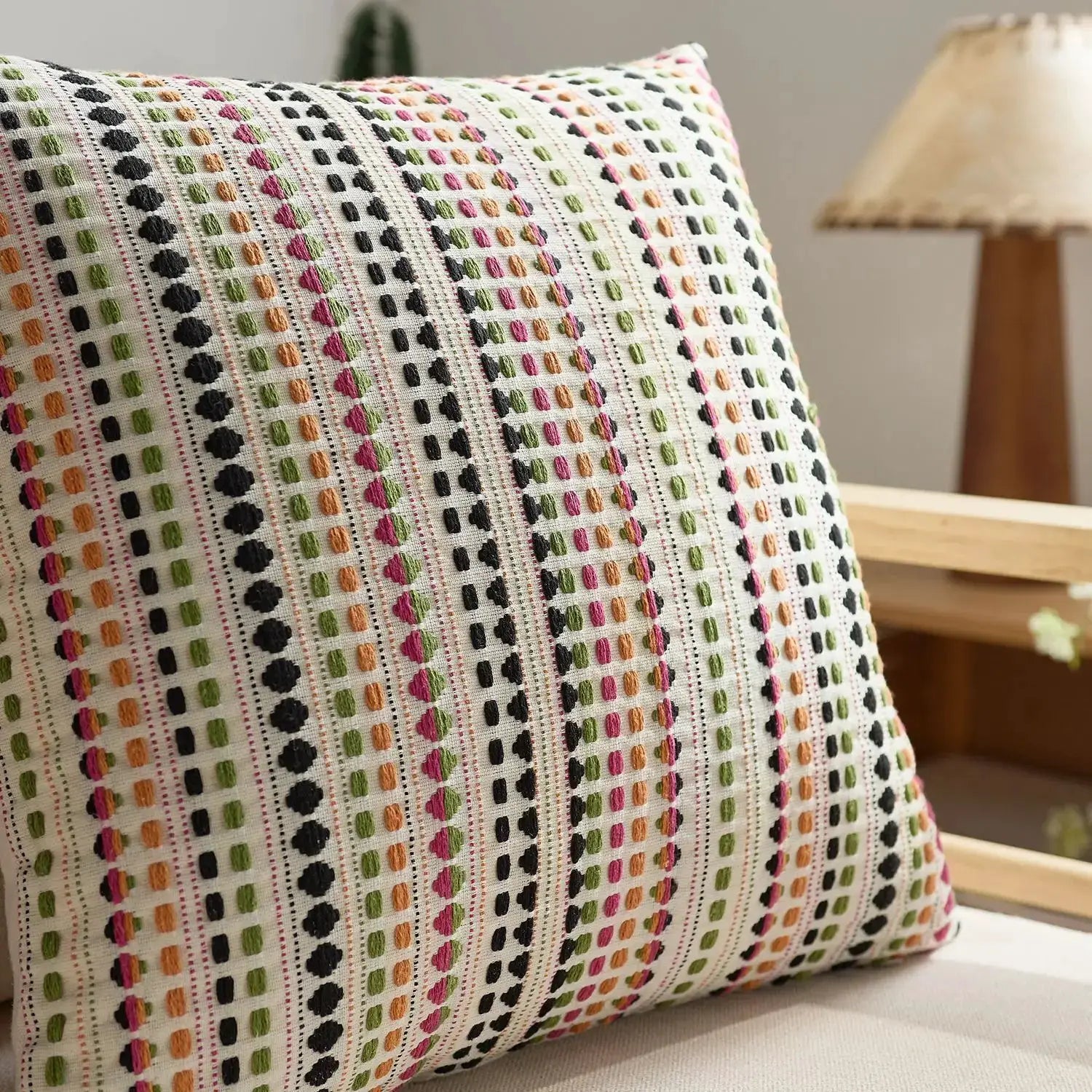 Cushion cover Boho Dots Jacquard, 45x45 cm, multicolor dots on white with zipper closure, Simples Market.
