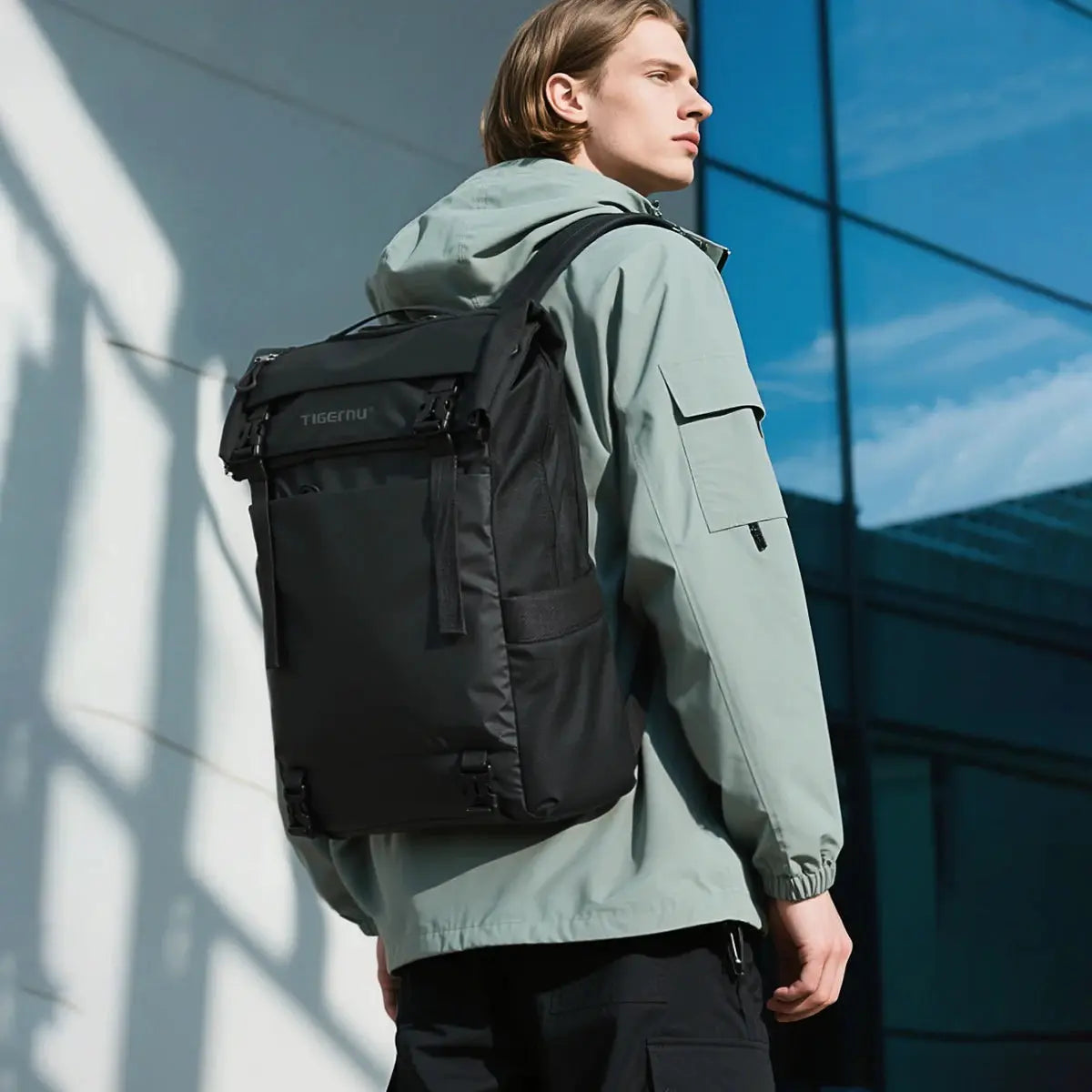 Tigernu travel backpack, black TPU waterproof, expandable men's backpack