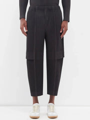 Simples Market Miyake pleated black men's pants with elastic waistband; loose straight-cut streetwear trousers