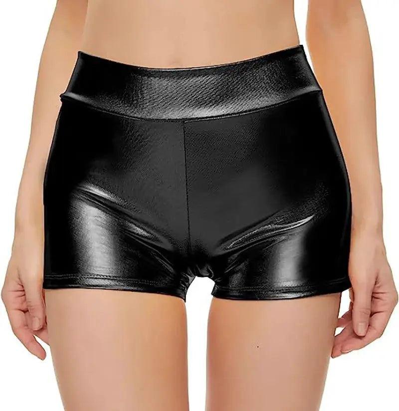 Slim stretch high-waist women's shorts in shiny black faux leather by Simples Market