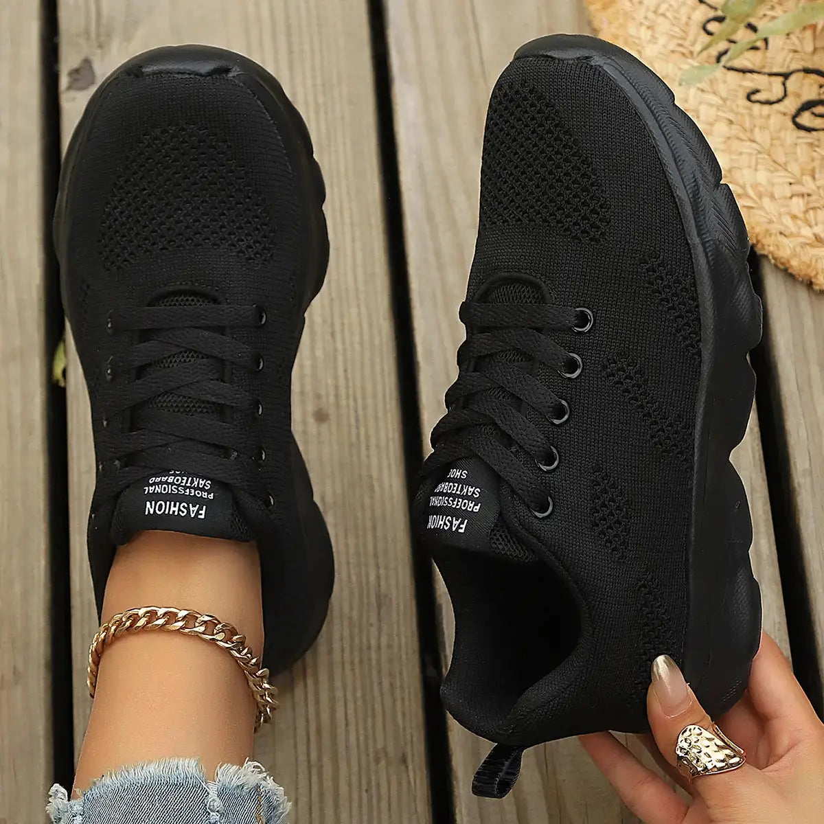 NovaStride Women Platform Running Shoes With Breathable Mesh Upper For Comfort And Stability