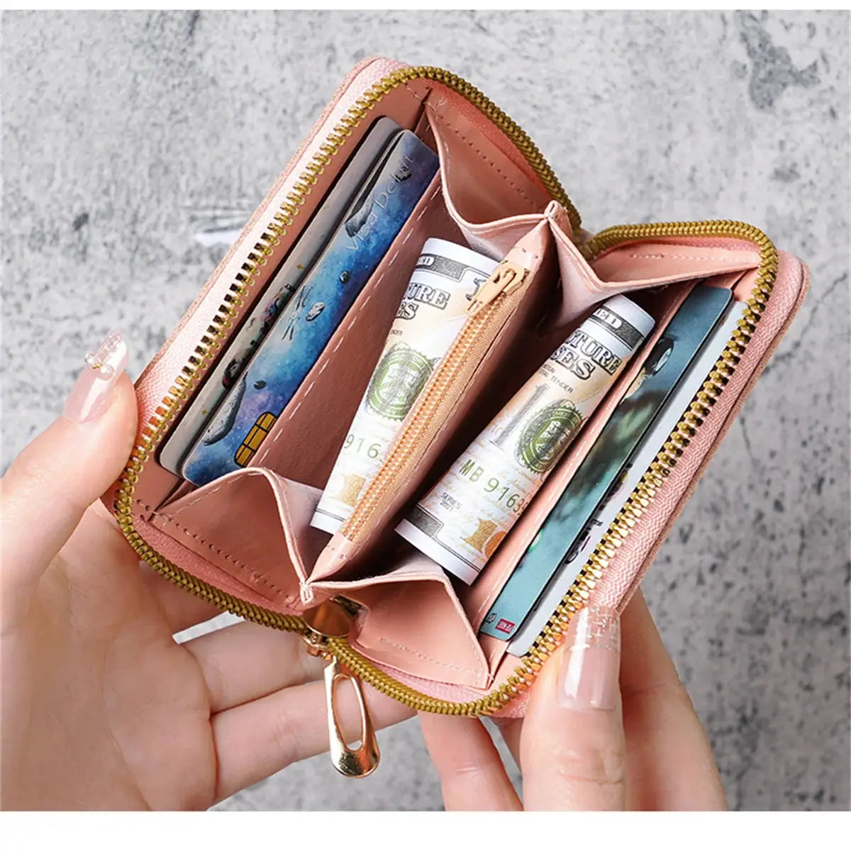 Pink zipper wallet with multiple card slots and cash compartments, Simples Market