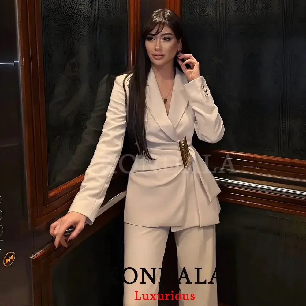 KONDALA white women's blazer suit with long sleeves and matching pants, gold belt buckle