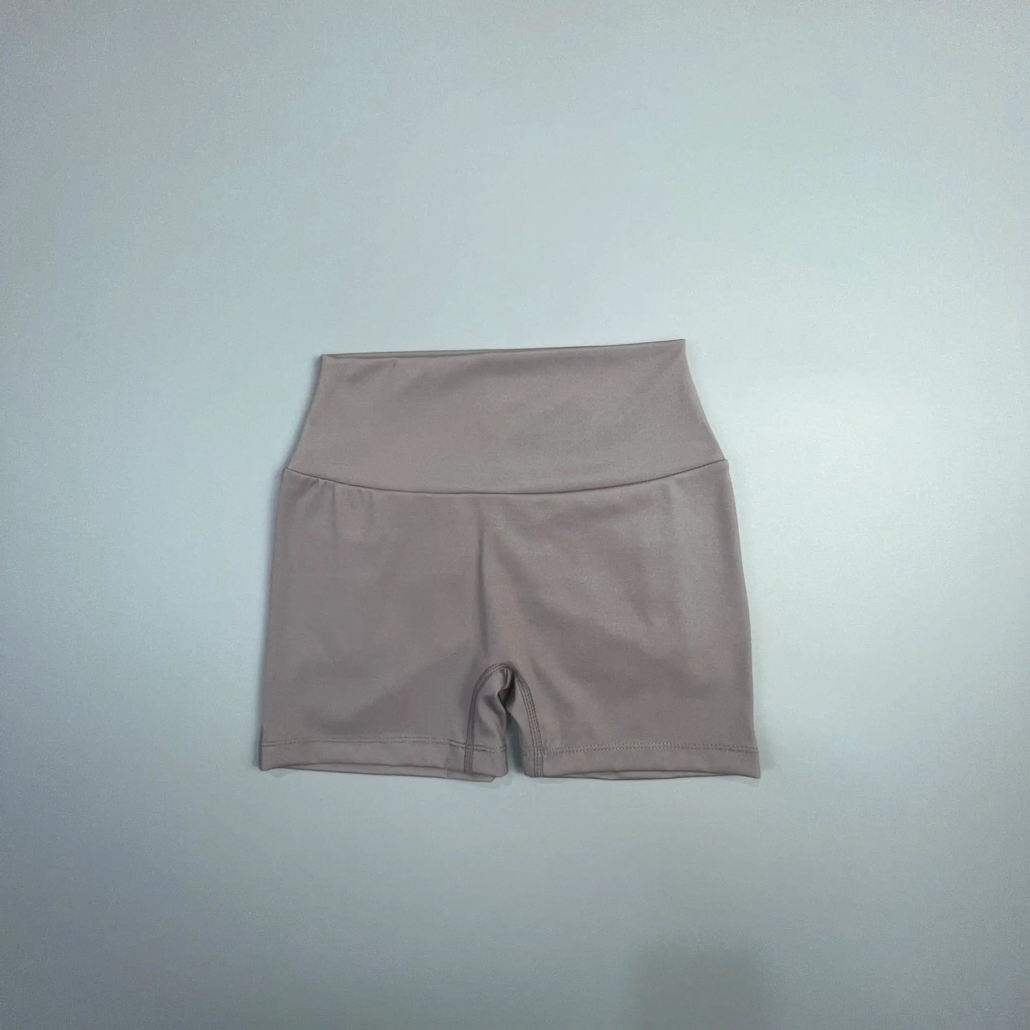 Women's fitness shorts by Simples Market, taupe-gray with elastic waistband