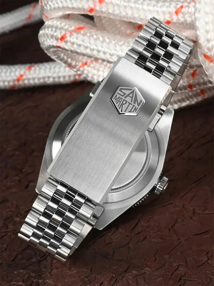 San Martin BB Diver watch with stainless steel bracelet and brushed clasp displaying the San Martin logo.