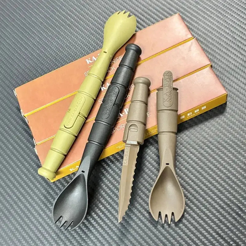 Simples Market Tactical Mini Cutlery Set, 4-piece outdoor tool kit with spork, knife and fork in green, black and tan.