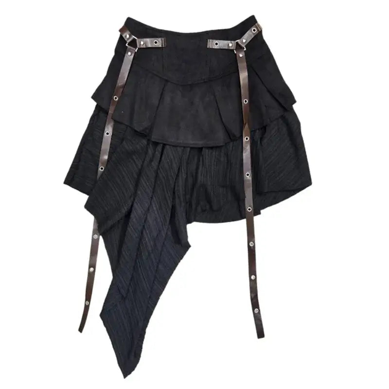 Simples Market black layered pleated short skirt with asymmetric hem and brown leather buckle straps