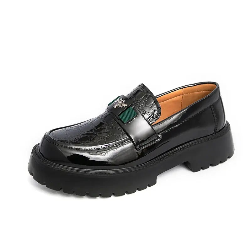 Simples Market men's black patent leather slip-on loafers with thick lug sole and bee design.
