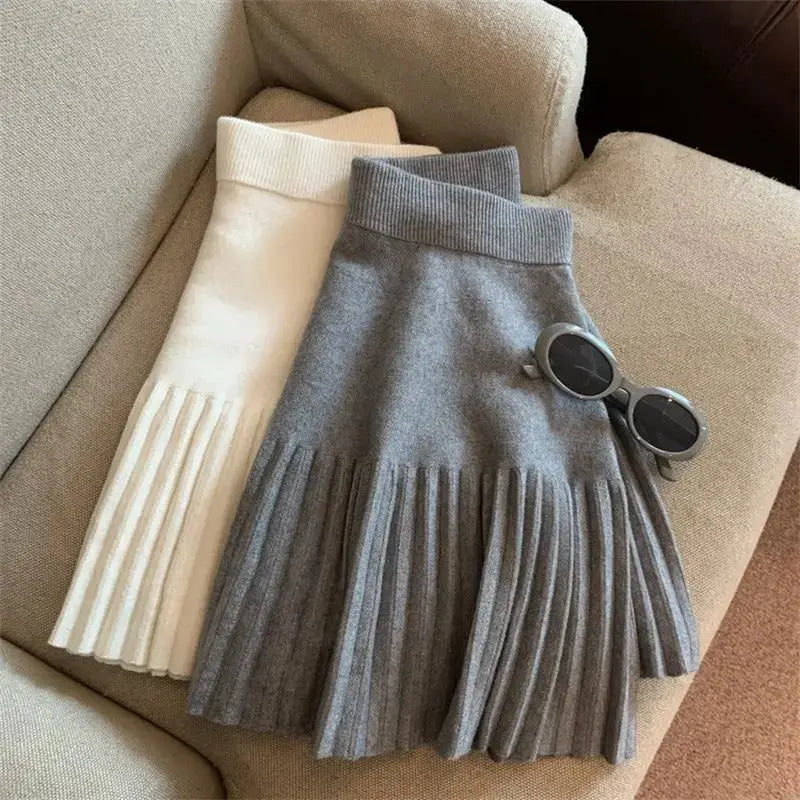 Korean Flair Pleated Mini Skirts With Knitted Design And Elastic Waist For Casual Youthful Wear