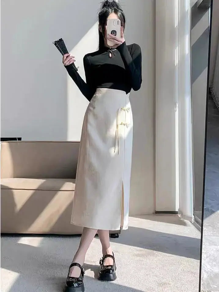Chinese style women's cream high-waist midi skirt with tie waist and front slit Simples Market