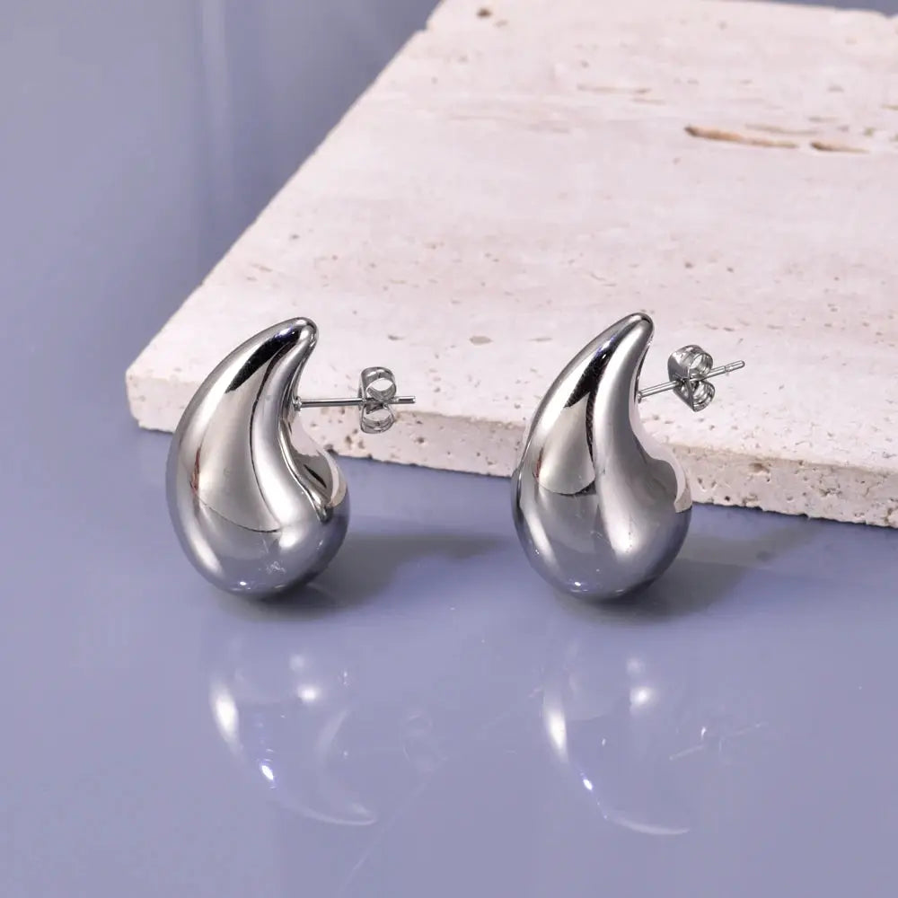 E77 Cross Border Stainless Steel Hollow Earrings Gold Color Plated Light Luxury Elegant Womens Simple Earrings