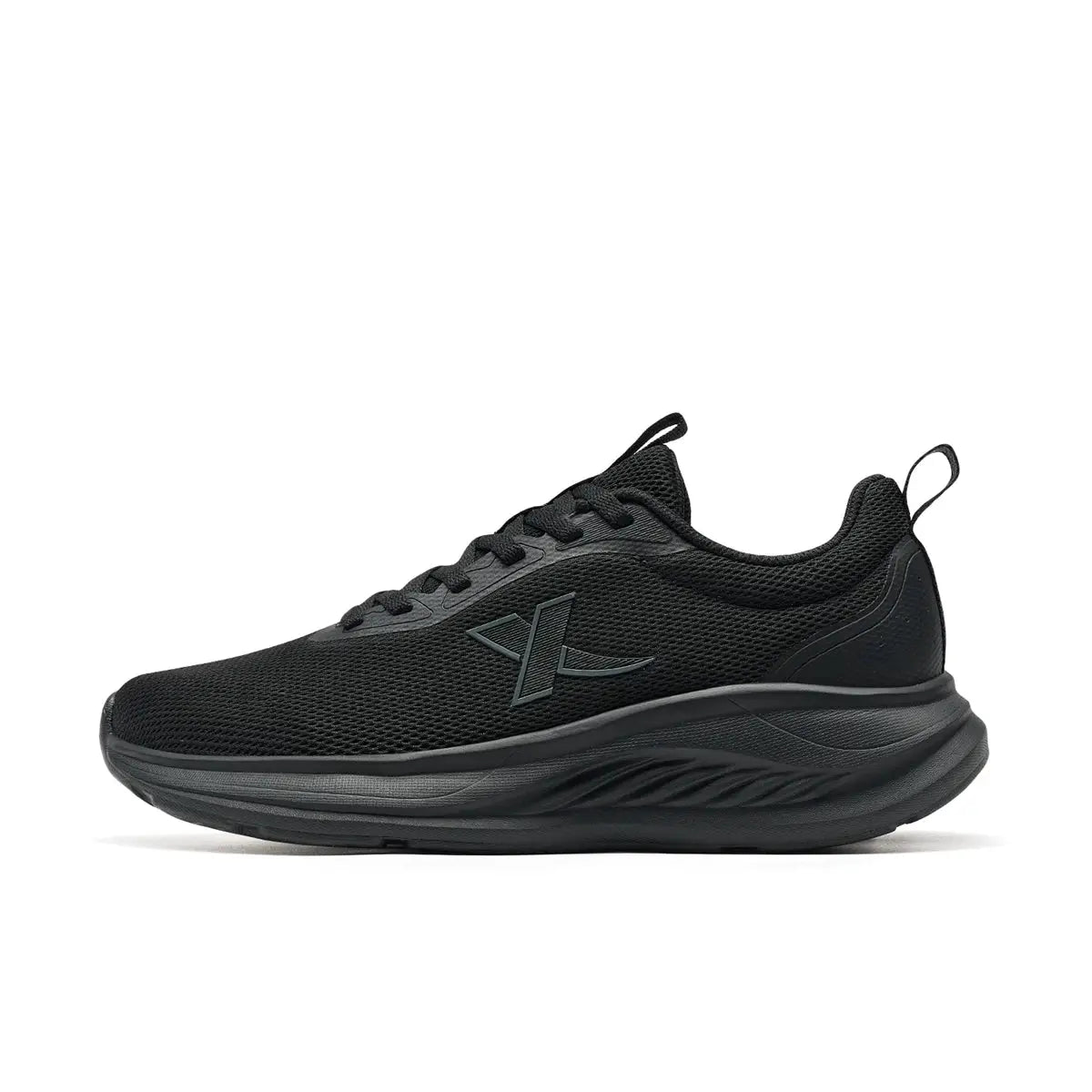Xtep men's running shoe, black breathable mesh with cushioned, lightweight sole.