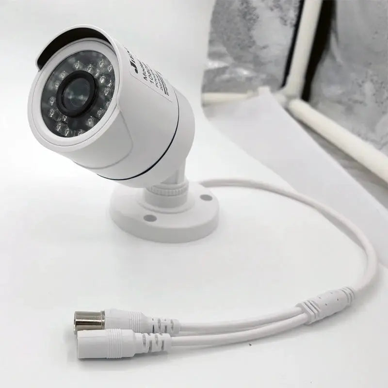 JIENUO 4K AHD CCTV security camera with outdoor waterproof housing and infrared night vision, Simples Market