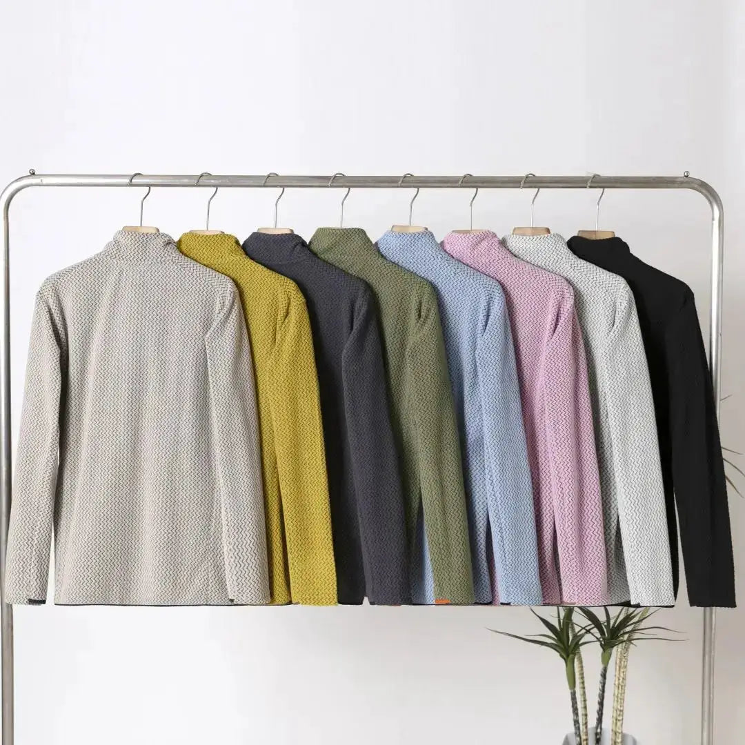 Simples Market men's and women's thick fleece sweatshirts, long-sleeve, wavy fleece, in multiple colors on rack