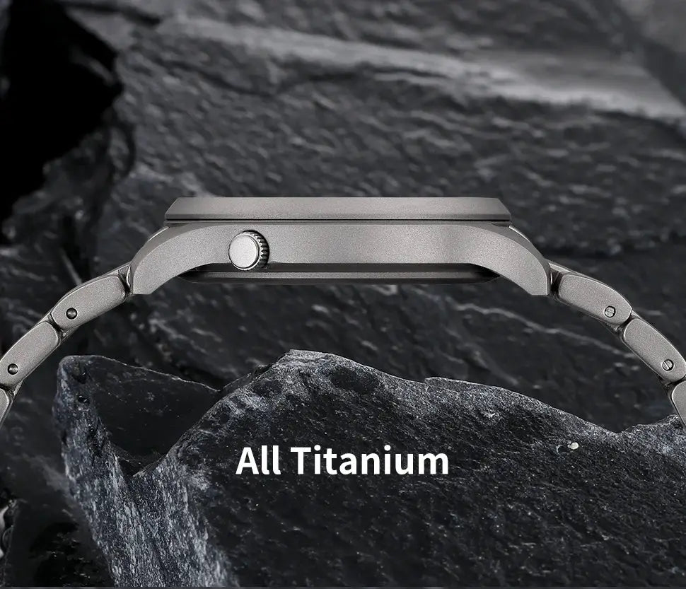 BERNY Titanium watch for men by Simples Market; all-titanium case and bracelet