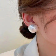 Imitation pearl round stud earrings, 2.0 cm, white, for women