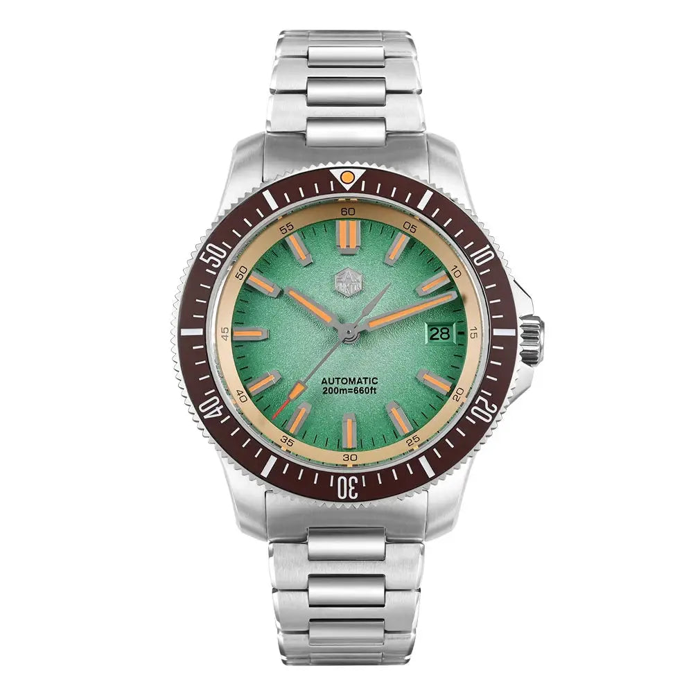 San Martin 40mm dive watch with green dial and stainless steel bracelet