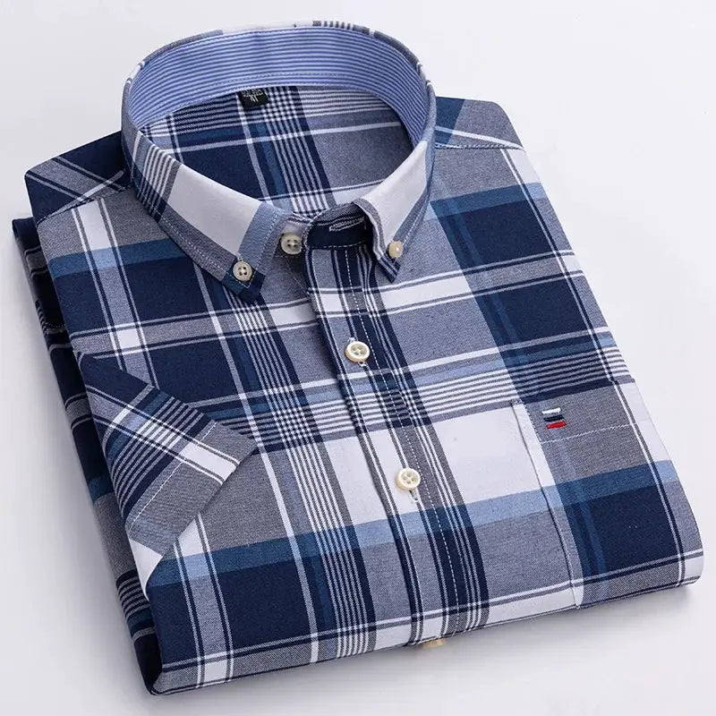 Men's plaid cotton oxford shirt in blue tones with button-down collar and small logo flag