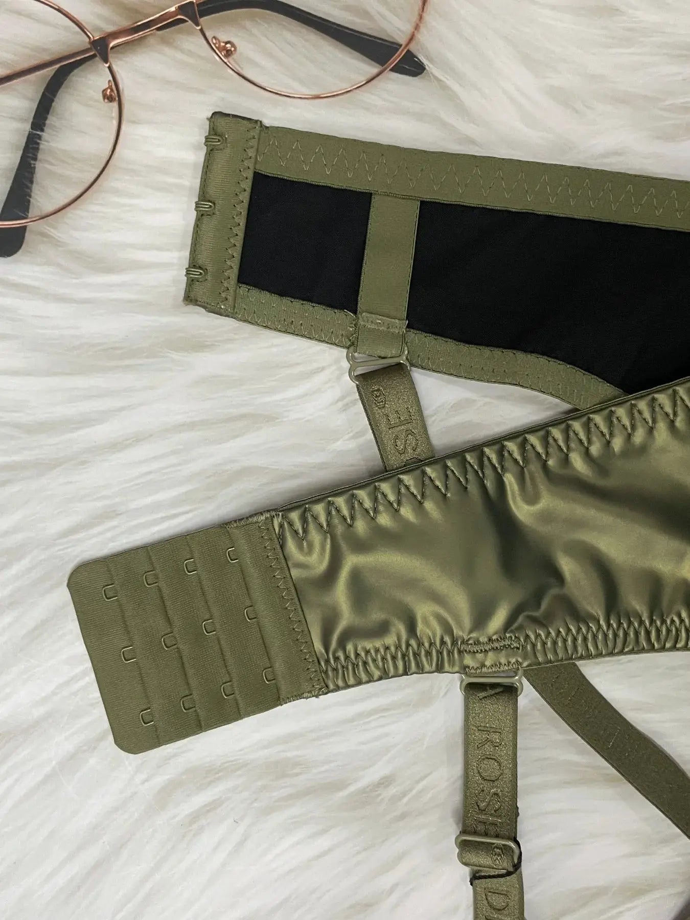 PU leather underwire push-up bra in olive green with black panel by Simples Market