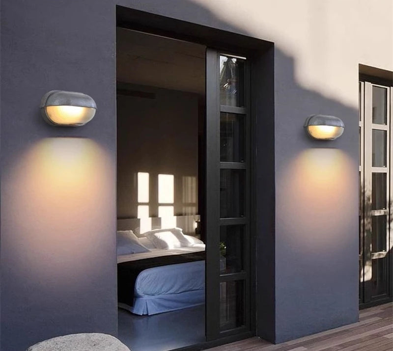Simples Market outdoor retro LED wall lamp, glass shade, metal finish, IP65 waterproof