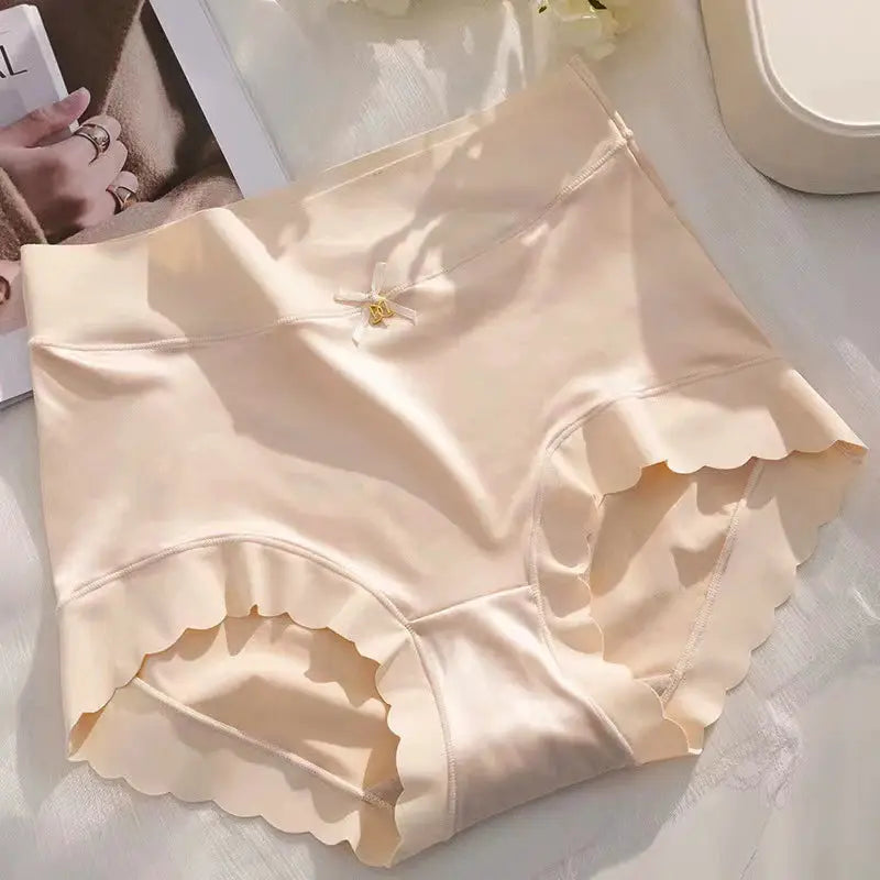 Silk panties Nice Briefs mid-rise beige underwear with scalloped edges