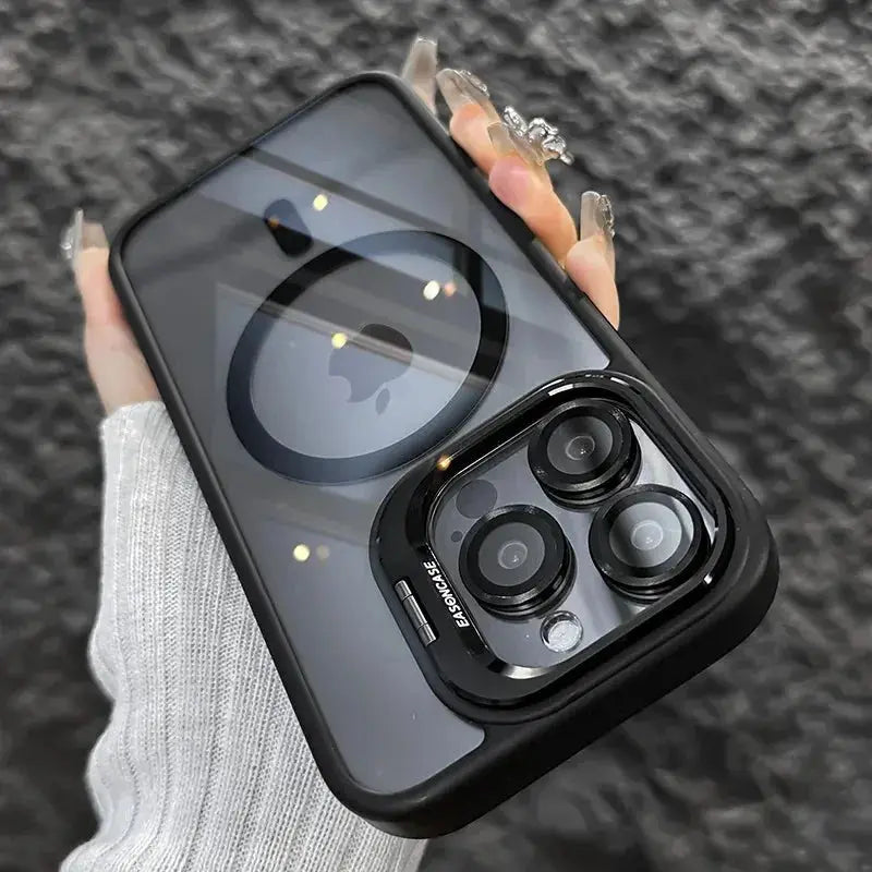 Luxury magnetic shockproof iPhone case with MagSafe by Simples Market, black bumper and clear back with lens protector.