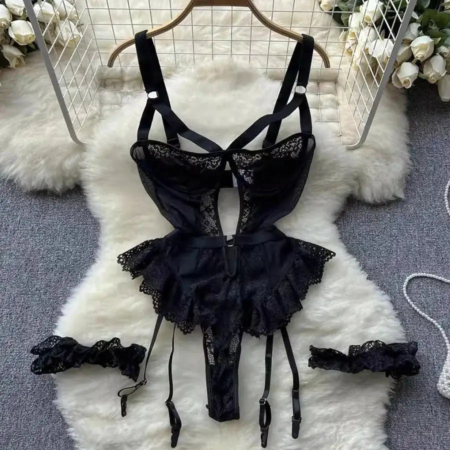 LuxeLace Seductive Lace Garters Set With Underwire Bra And Thongs For Women Intimates Flattering Fit
