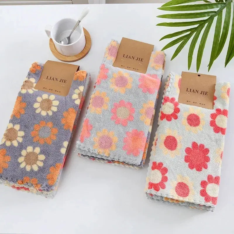 4-pack kitchen cleaning cloths with sunflower print; soft coral fleece, LIAN JIE brand, 30x30cm.