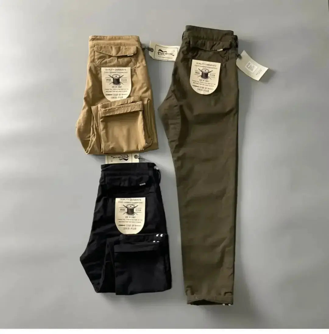 Cargo pants for men by Simples Market in black, khaki and olive; three colors, pure cotton, loose straight leg.