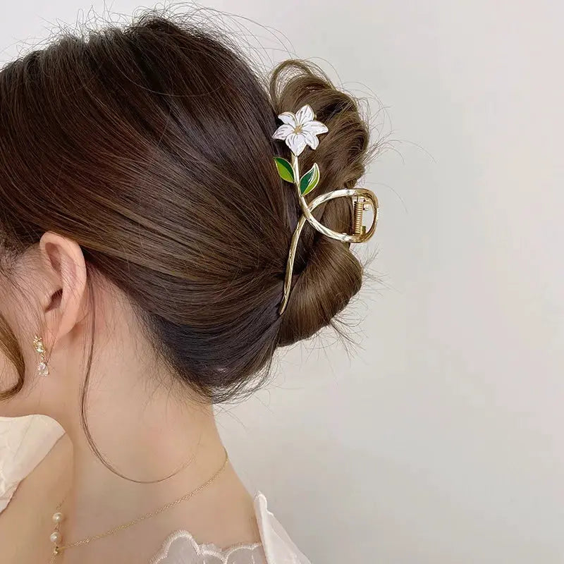 Glamora Metal Hair Claw With Gold Flower Design For Secure Ponytails And Elegant Updos