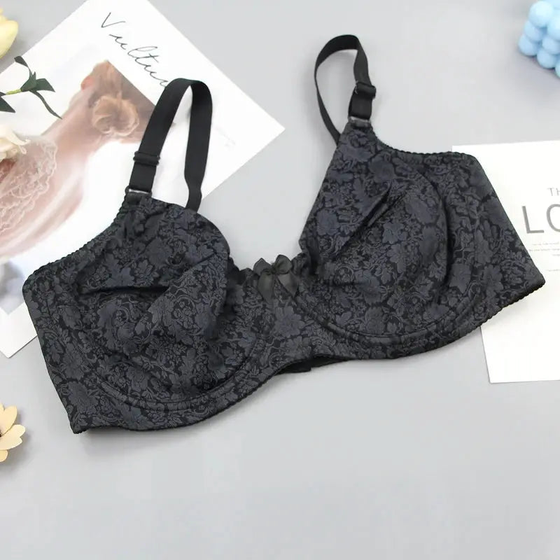 Simples Market plus size black lace bra with floral pattern and bow detail, adjustable straps