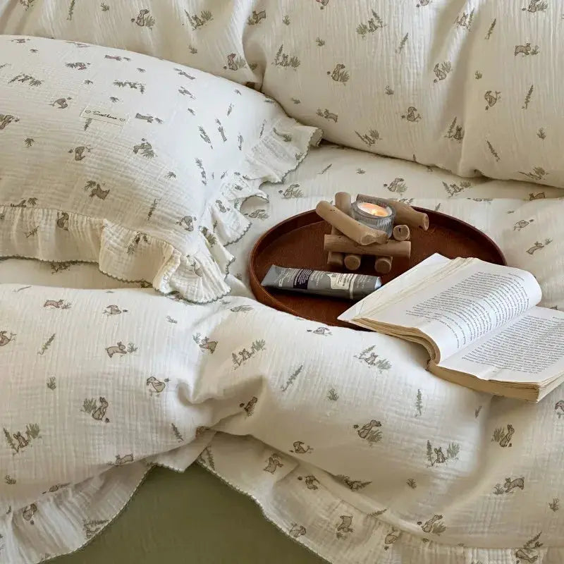 INS Princess Ruffle Edge Gauze Bedding Set: 100% cotton, cream floral with ruffle-edge pillowcases, Simples Market