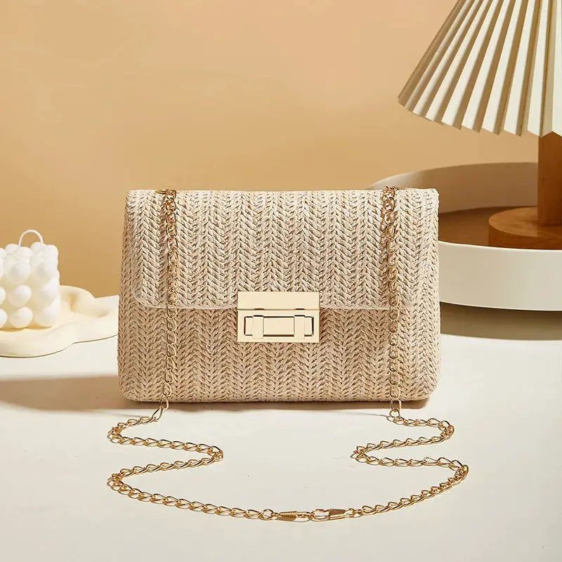Crossbody bag for women, beige woven straw texture with gold chain strap by Simples Market