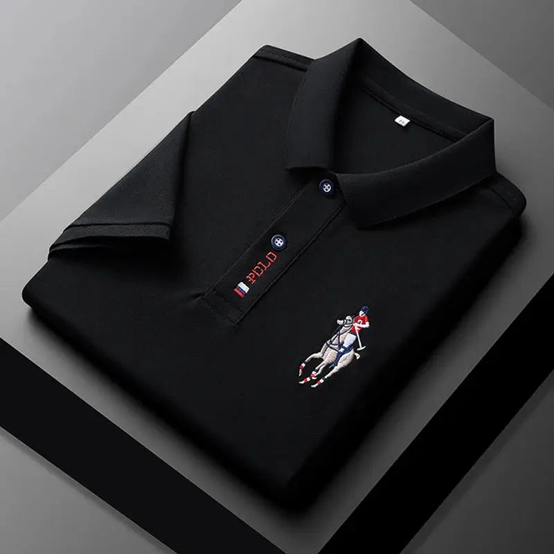 Men's black polo shirt with short sleeves, three-button placket, embroidered polo rider logo, Simples Market.