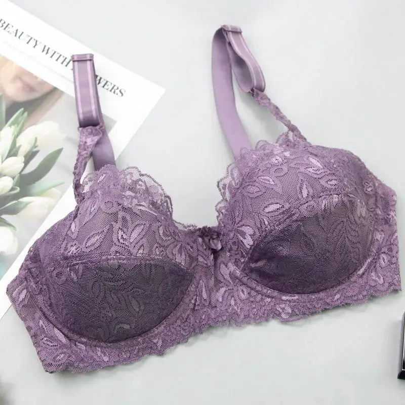 Push-up lace bra by Simples Market, purple floral lace cups and adjustable straps for comfortable fit