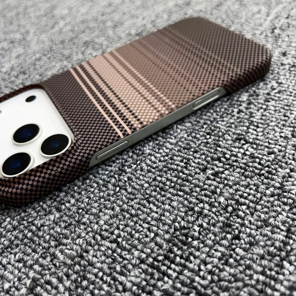 Simples Market frameless MagSafe phone case with carbon fiber Kevlar texture for iPhone, brown PC texture