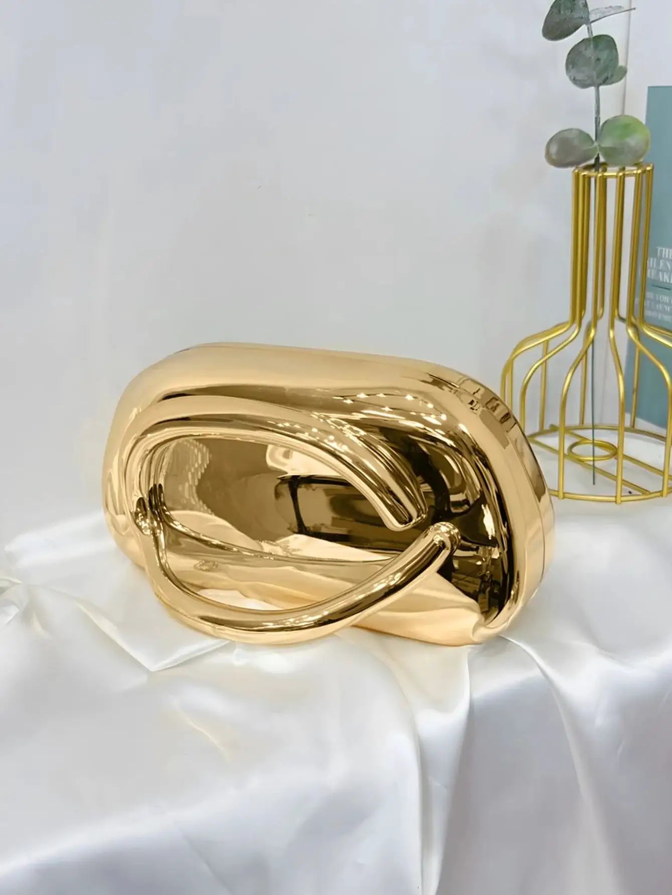 Simples Market acrylic box-shaped crossbody bag in gold, elegant evening clutch