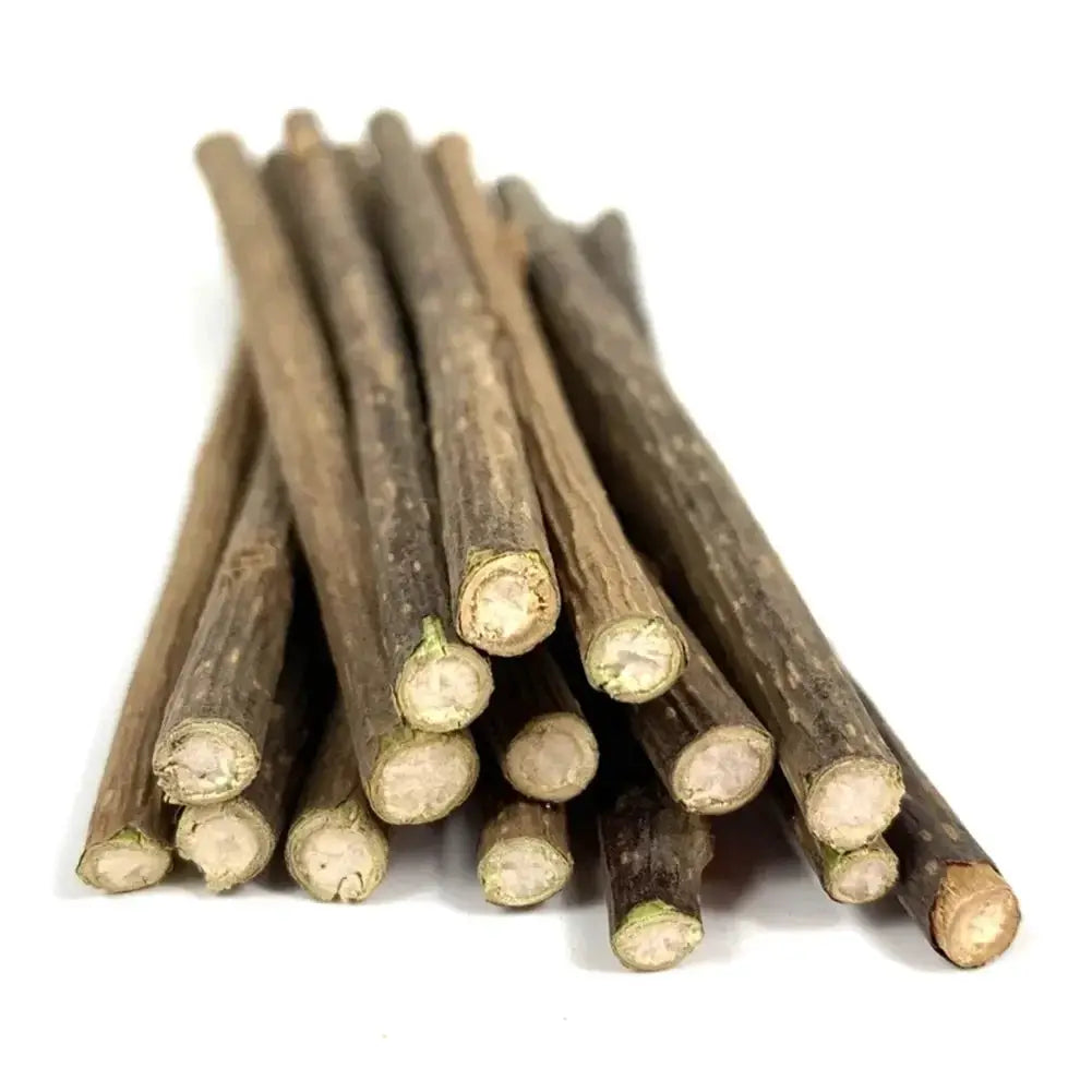 15pcs natural matatabi cat chew sticks for kittens, silvervine dental treats, brown sticks.