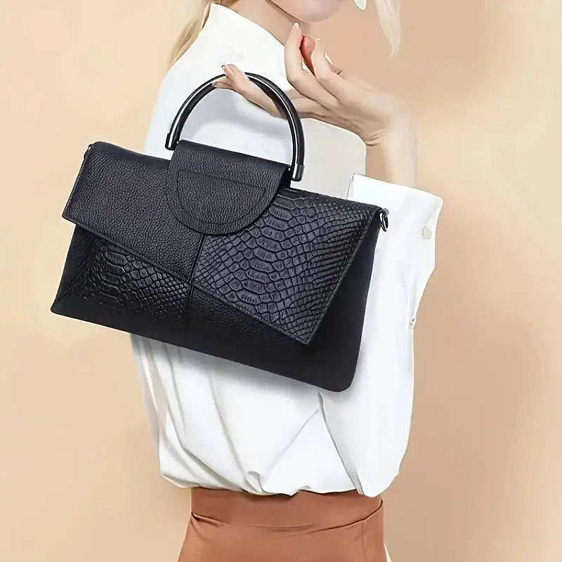 PU synthetic leather women's shoulder crossbody bag in black with alligator-pattern flap by Simples Market