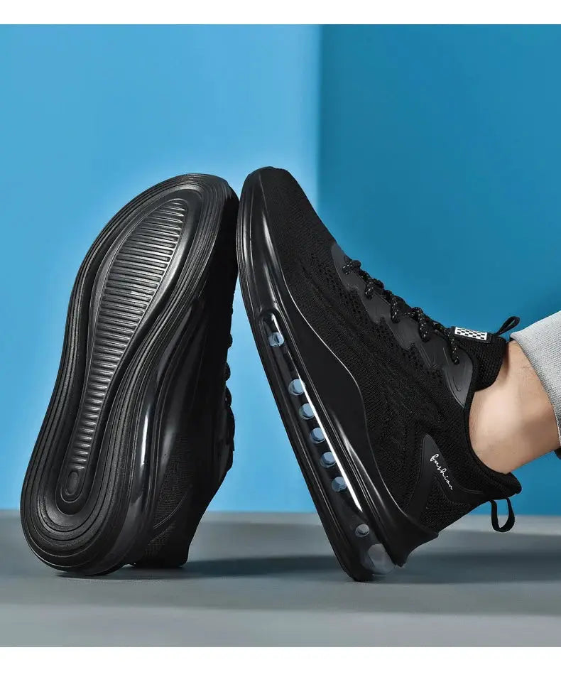 Simples Market men's black running sneakers pair with breathable mesh upper and visible air-cushioned sole