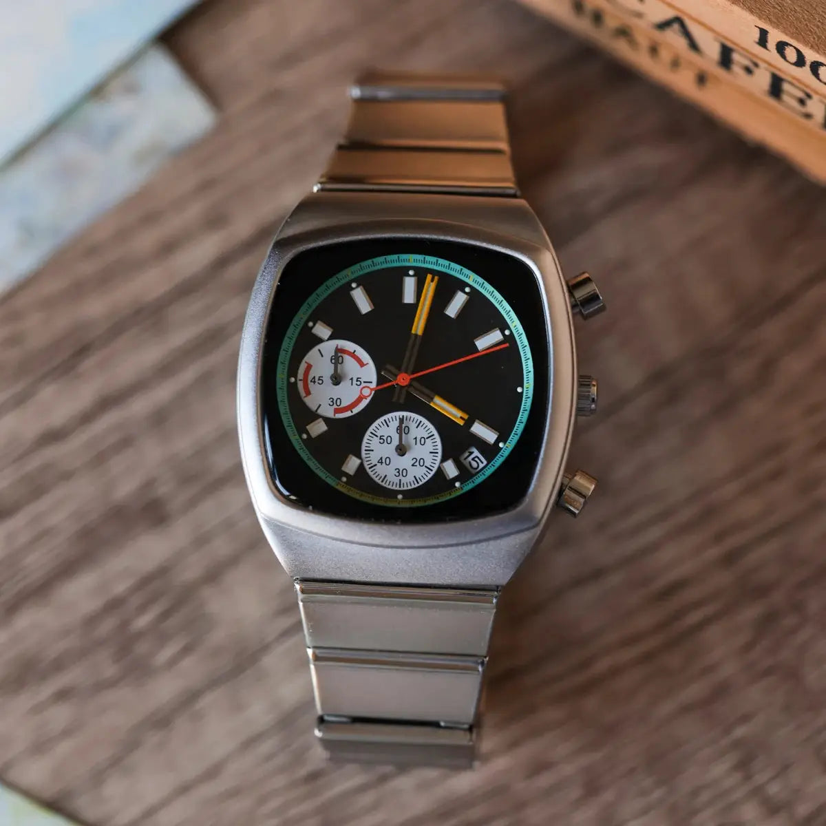 CILOA 2025 New Men's Premium Stainless Steel Quartz Watch with black dial and turquoise ring, metal bracelet, waterproof