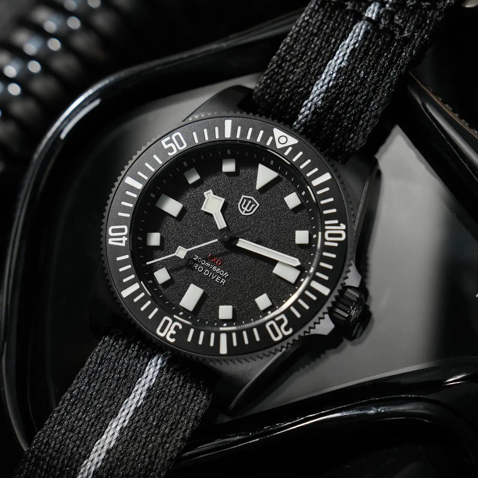 Watchdives EXD 40mm titanium dive watch, black dial with luminous markers, fabric strap