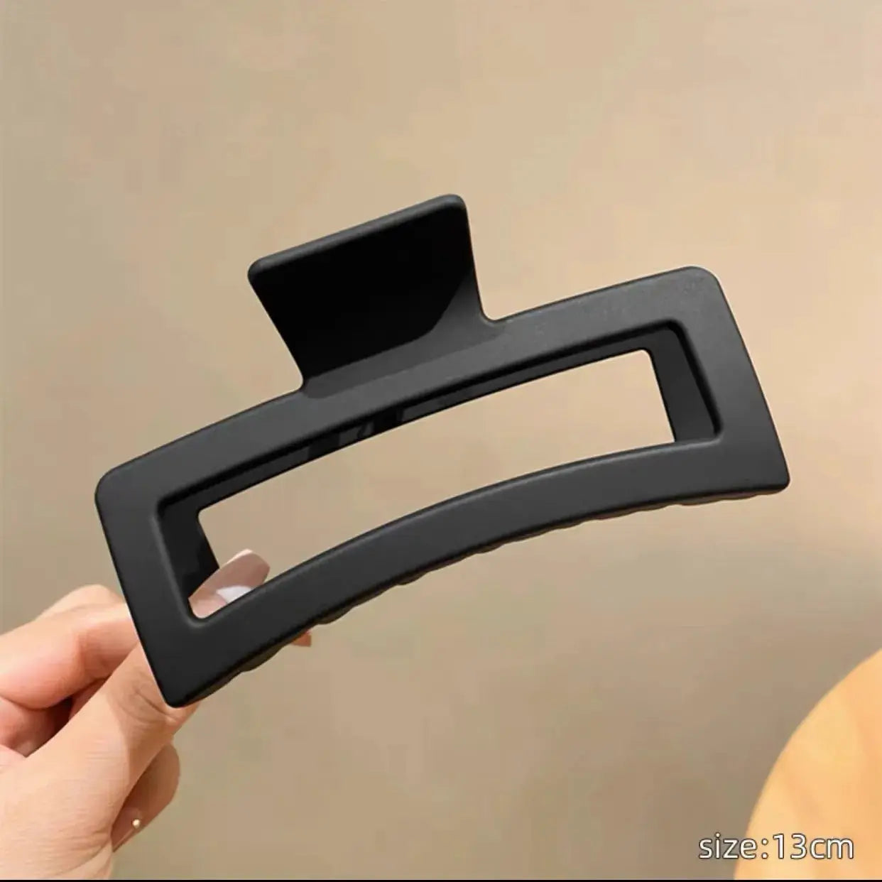 Korean Large Solid Hair Claw Clip Elegant Barrette With Geometric Romantic Design For Women Secure All Hair Types