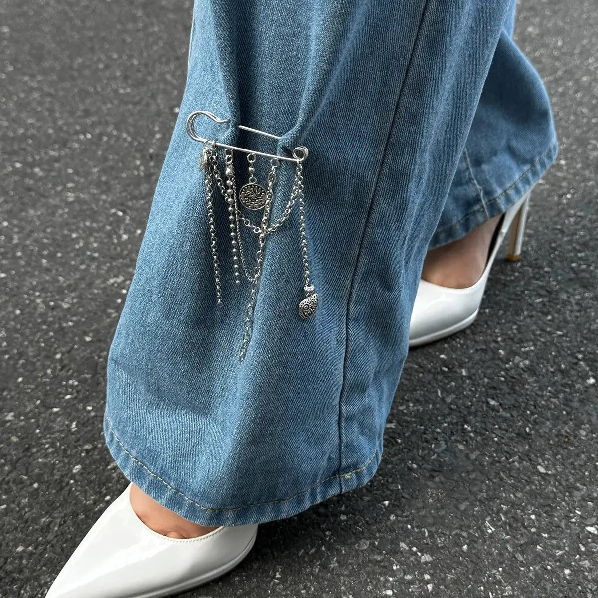 Retro Sweet Imitation Pearl Metal Chain Anklet With Tassel Pendant 2025 Creative Girl Fashion Jewelry