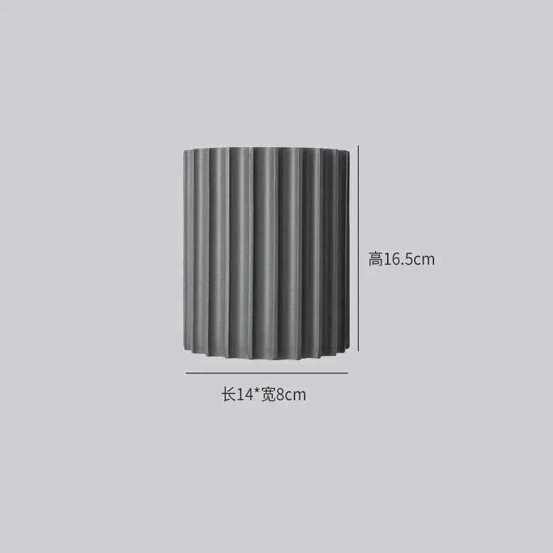 Resin Nordic wall lamp with ribbed dark gray cylindrical shade, 16.5 cm high, 14 cm long, for indoor spaces