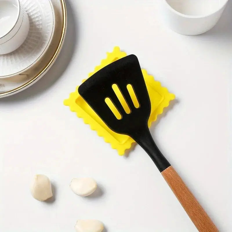 Cartoon Biscuit Shaped Soup Spoon Rest Heat Insulating Anti Scalding Mat For Kitchen Gadgets And Restaurant Kitchen